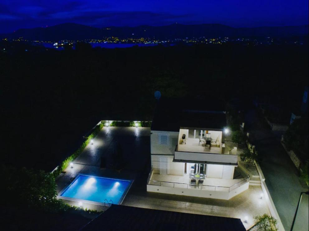 Villa Vinko โตรกีร์ ภายนอก รูปภาพ